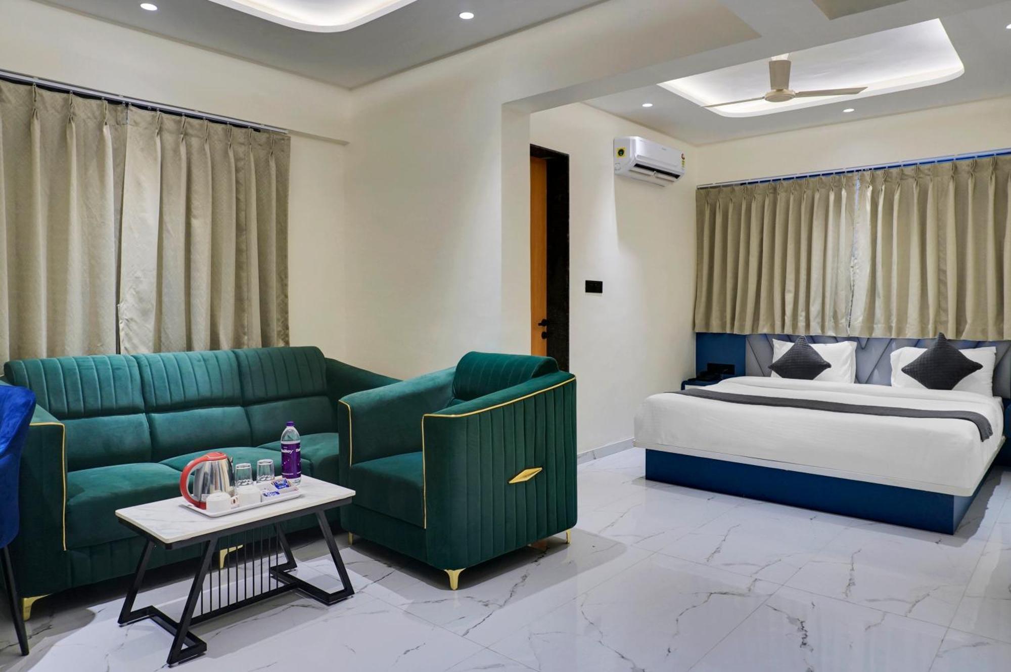 Palm Suites Baner- Indian Nationals Only Pune Exterior foto